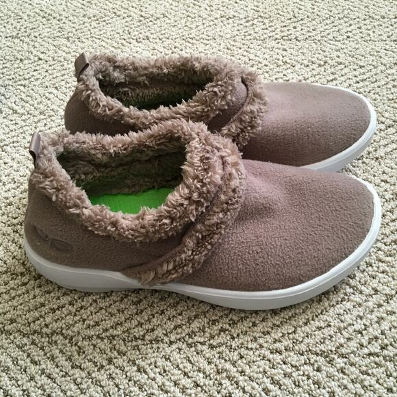 Oofos Women's OOcoozie Low Shoe - 8.5 - Picture 2 of 9